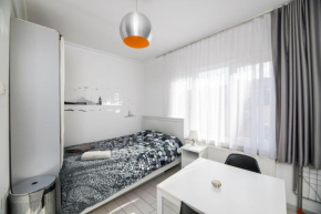Cute 1 Room w/AC 300 meters to Istiklal Street